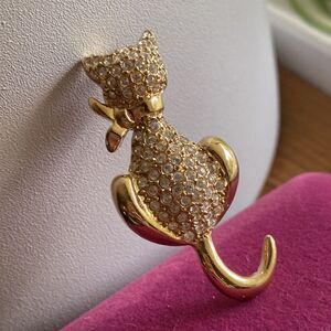 💛 Gold Plated Napier CZ Cat Brooch